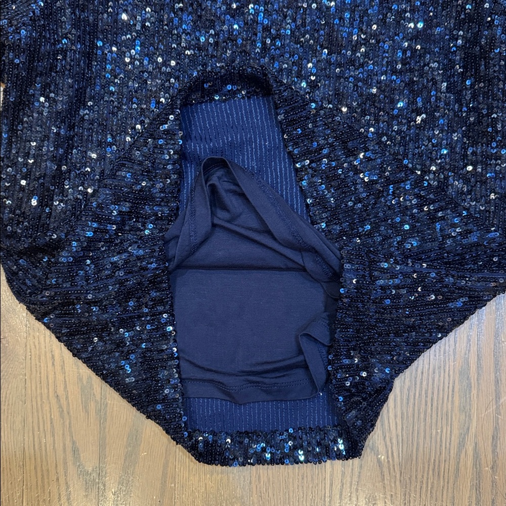 Generation Love NWT Aleah Sequin Top - Picture 10 of 11